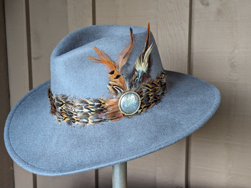 Lanie Wool Felt Hat – Shop Laura Ingalls Designs display picture 1