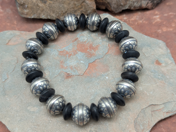 Wholesale Flower Bead Stretch Bracelet with Lapis Lazuli