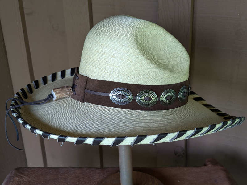 Hallie Gus Palm Leaf Hat w/Sonoran Gold Pin