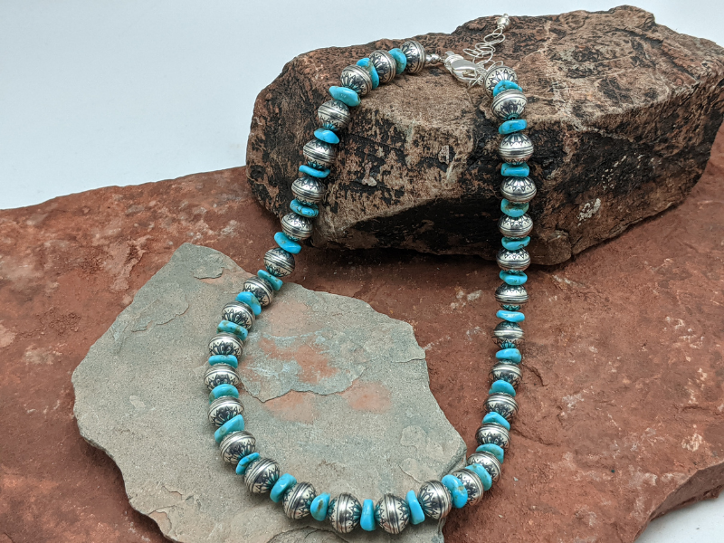 Flower Bead Turquoise Chip Necklace