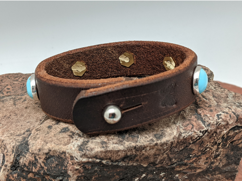 Wholesale Kingman Turquoise Round Cab Leather Bracelet