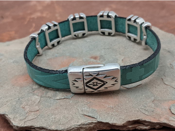 Wholesale Southwest Rhombus Leather Bracelet