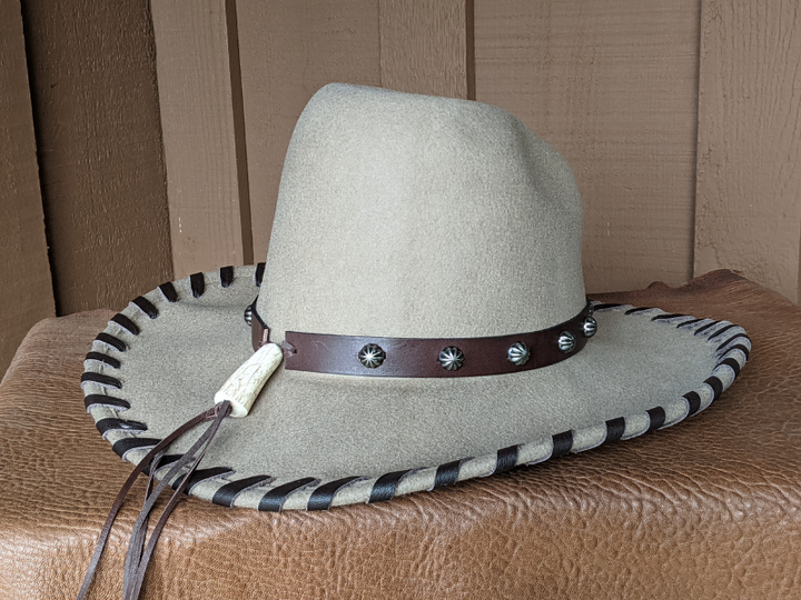Wholesale Dakota Gus Felt Hat - Putty